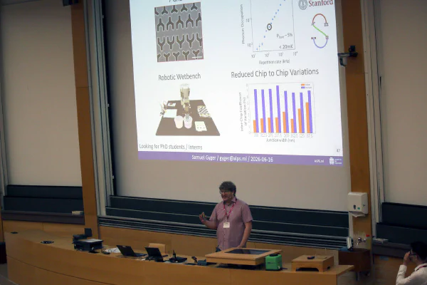 Samuel Gyger presenting the Summary slide